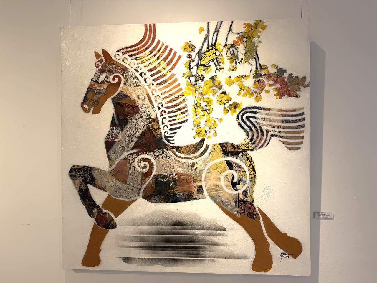 Huế tràn ngập sắc Xuân Bính Ngọ 2026 qua những hình tượng linh vật ngựa