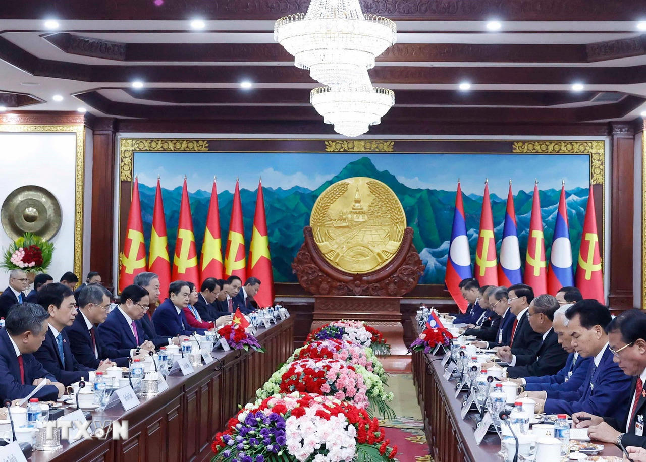 Làm sâu sắc hơn nữa quan hệ hữu nghị vĩ đại, đoàn kết đặc biệt, hợp tác toàn diện, gắn kết chiến lược Việt Nam – Lào