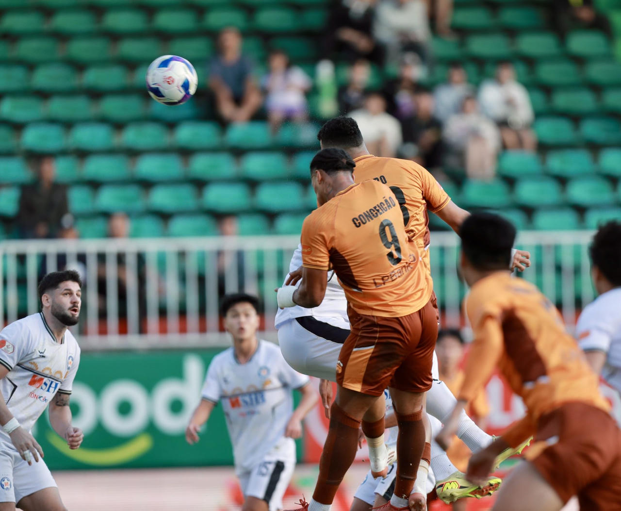 Ninh Bình FC trở lại ngôi đầu bảng?