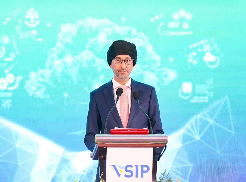 Đại sứ đặc mệnh toàn quyền nước Cộng hòa Singapore tại Việt Nam, Rajpal Singh phát biểu tại lễ khởi công