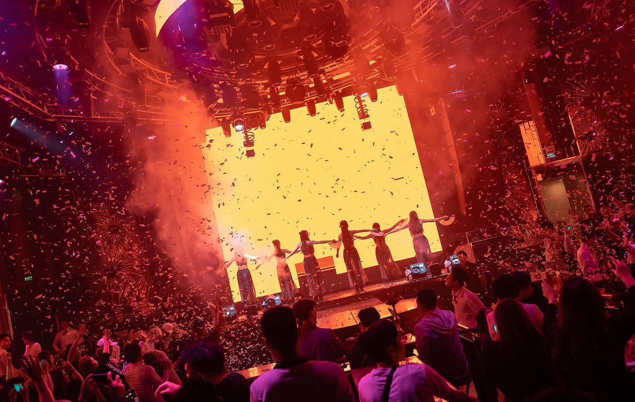 Nghệ An phân cấp thẩm quyền cấp phép karaoke, vũ trường