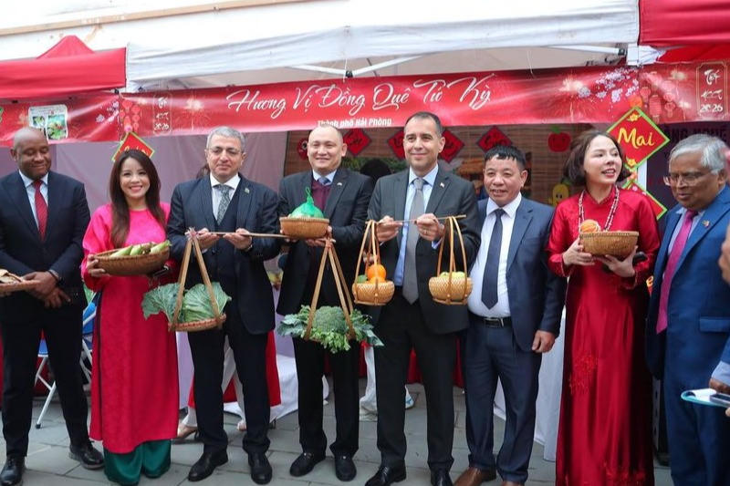 'Xuân gắn kết - Tết trọn niềm vui' lan tỏa giá trị Tết cổ truyền