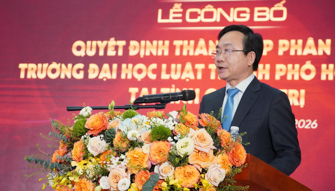 Phó Chủ tịch UBND tỉnh Quảng Trị Hoàng Xuân Tân phát biểu tại buổi lễ.