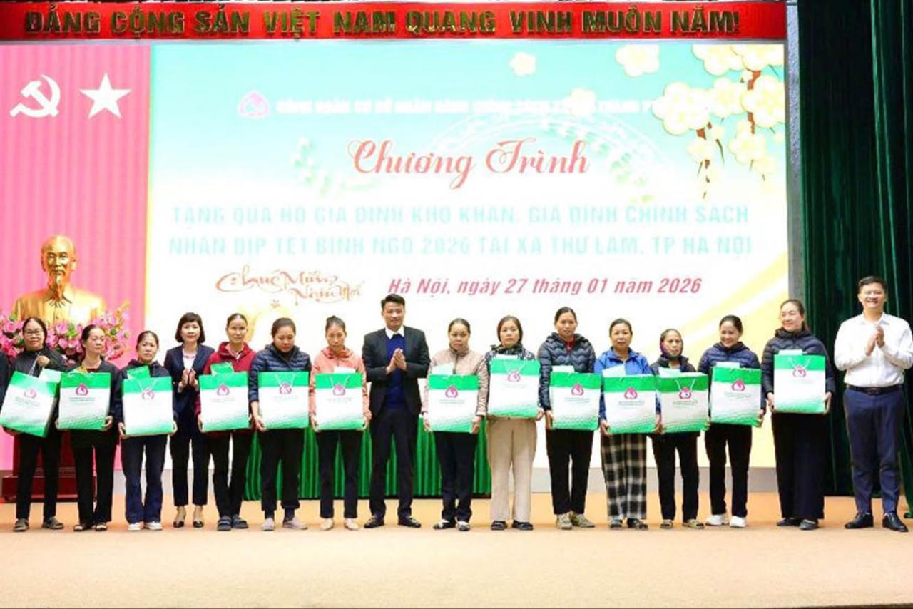 Tết ấm từ bàn tay phụ nữ