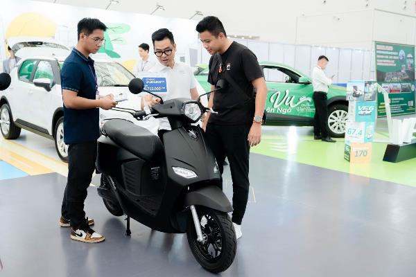 Nữ chủ xe bật mí lý do lựa chọn Vero X: Cốp rộng mênh mông, lái chắc chắn, vận hành siêu tiết kiệm