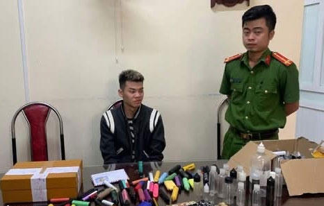 Lực lượng công an triệt phá nhiều vụ mua bán thuốc lá điện tử