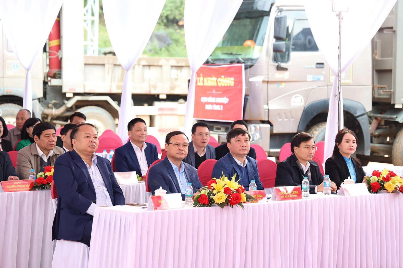 Các đại biểu tham dự tại buổi lễ. (Ảnh: PV)