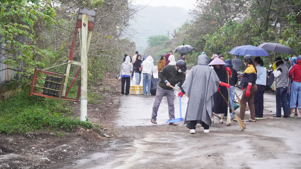 Thành phố Huế ra quân tổng vệ sinh môi trường chào đón năm mới Bính Ngọ 2026