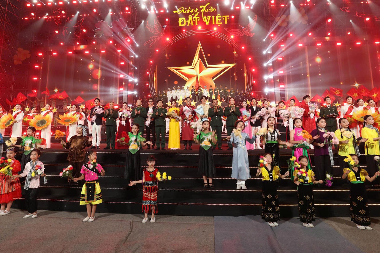 'Đường Xuân đất Việt 2026 - Hội tụ' thể hiện rõ nét hào khí dân tộc, tiềm lực quốc gia