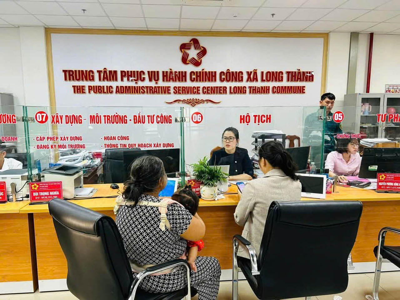 Trung tâm Phục vụ hành chính công xã Long Thành.