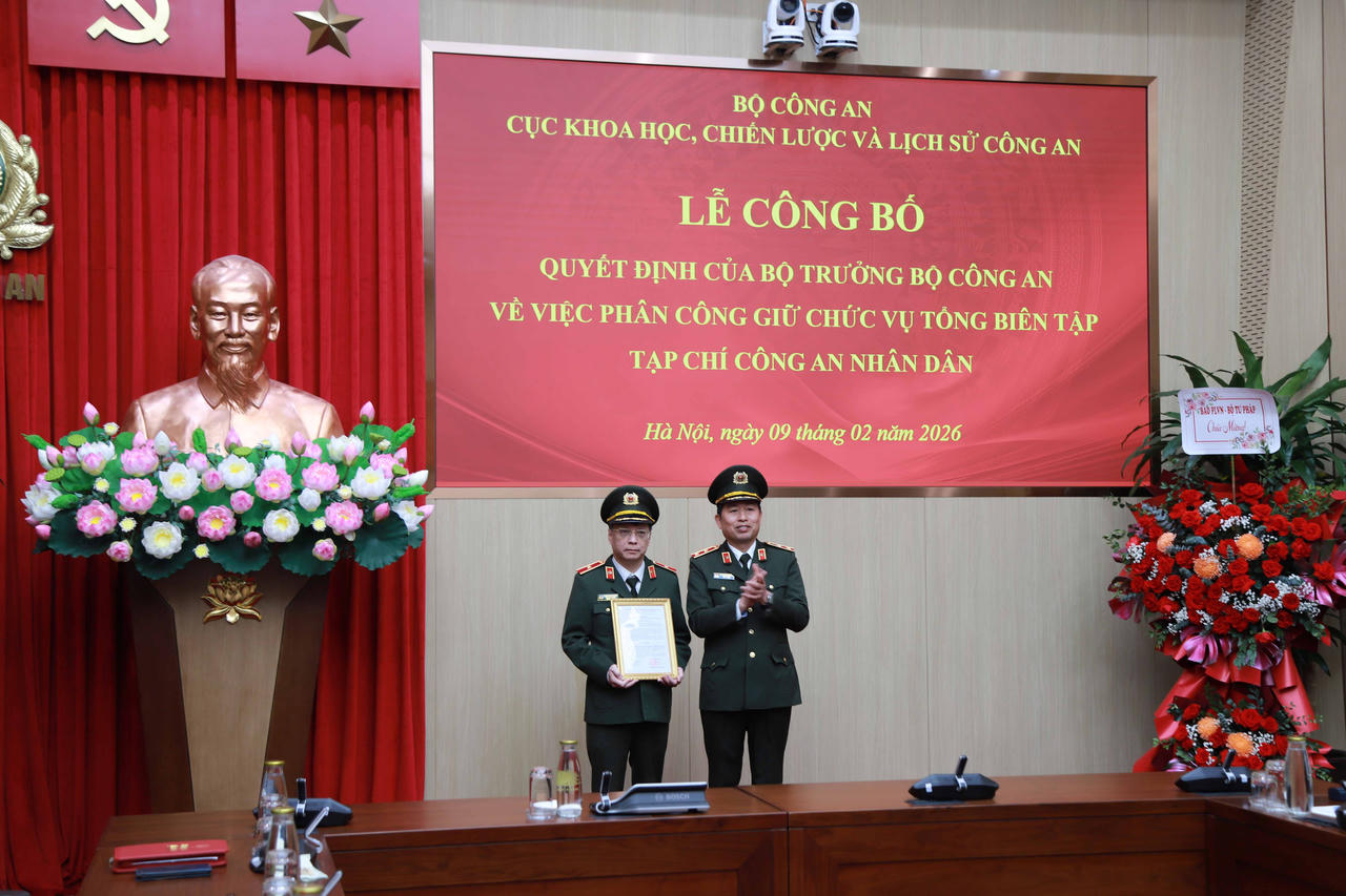 Thiếu tướng Phạm Khải được phân công kiêm nhiệm chức vụ Tổng biên tập Tạp chí CAND
