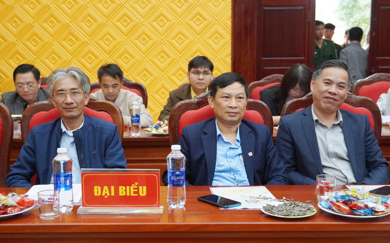 Các cơ quan báo chí Trung ương và địa phương tham dự buổi gặp mặt.