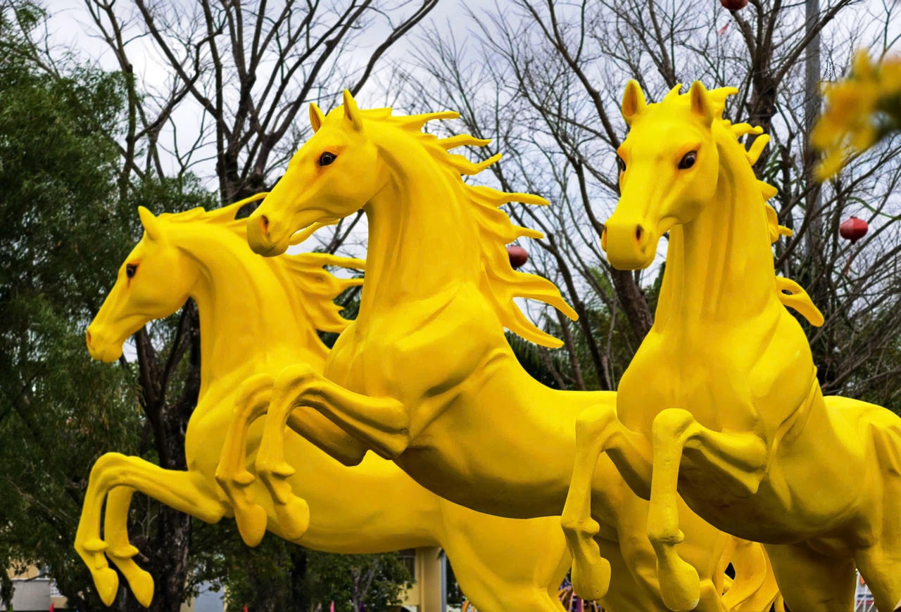 Đà Nẵng và Quảng Ngãi trình làng linh vật ngựa mang khát vọng bứt phá