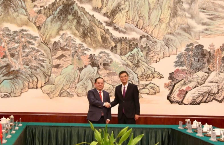 Bí thư Tỉnh ủy Quảng Ninh hội đàm với Bí thư Khu ủy Khu tự trị Dân tộc Choang Quảng Tây.