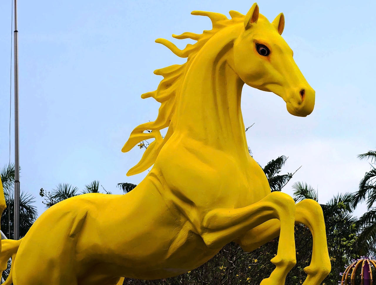 Đà Nẵng và Quảng Ngãi trình làng linh vật ngựa mang khát vọng bứt phá