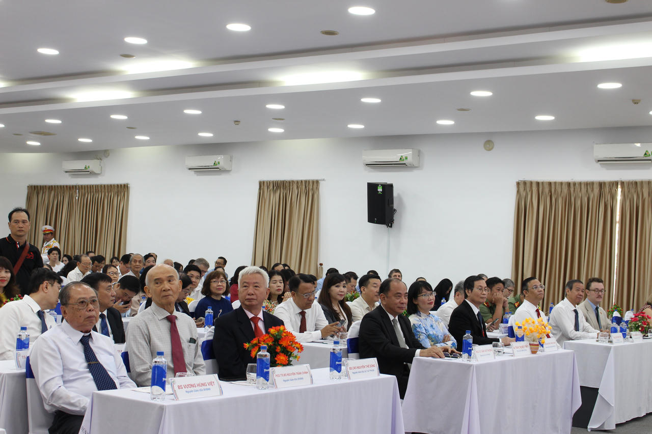 Lãnh đạo TPHCM và các Bộ, ngành tham dự buổi lễ&nbsp;