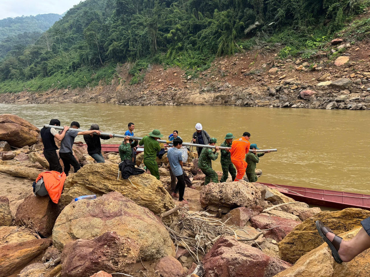 Để dòng điện luôn đi trước một bước…