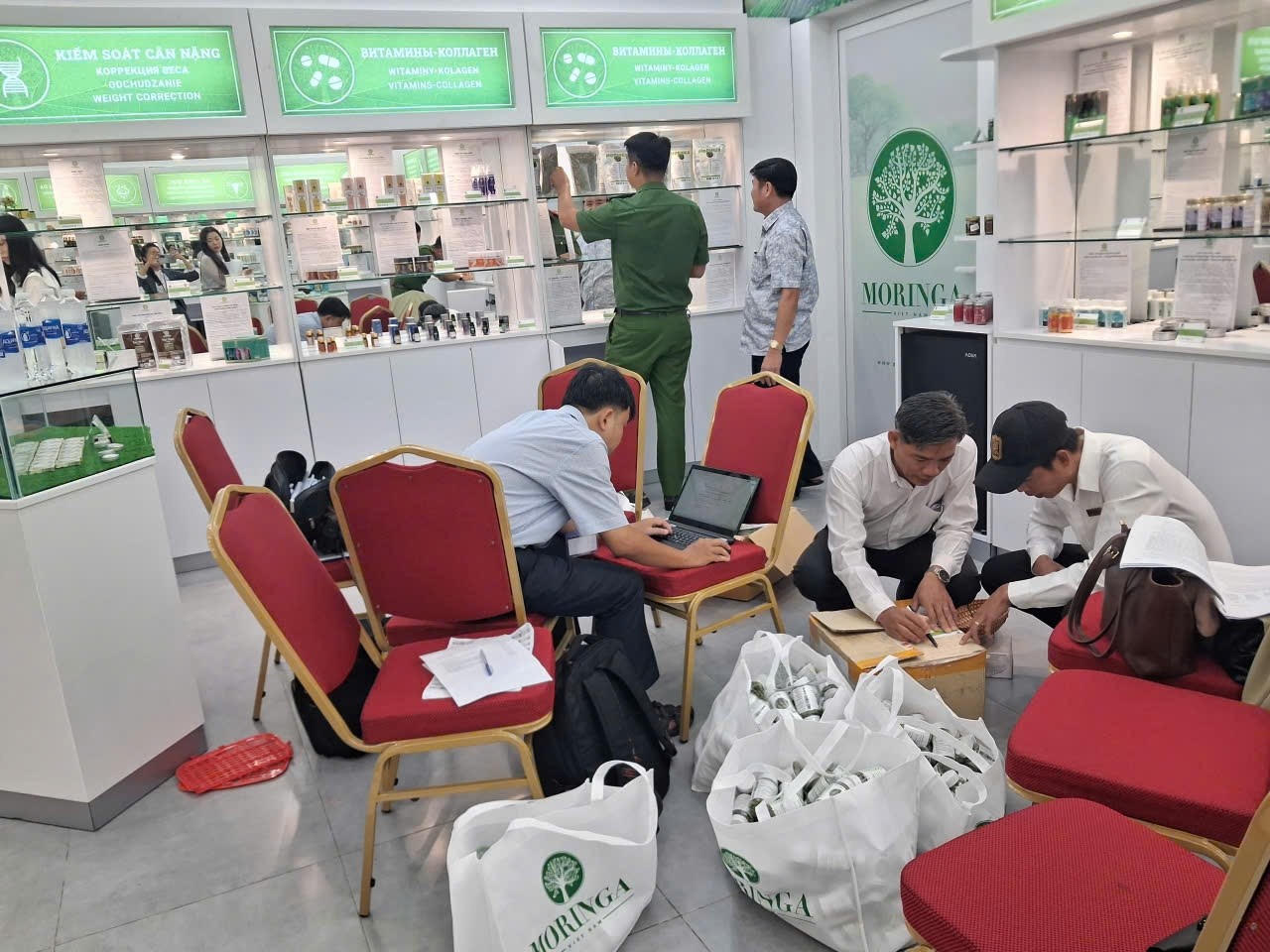 Lực lượng chức năng kiểm tra cơ sở