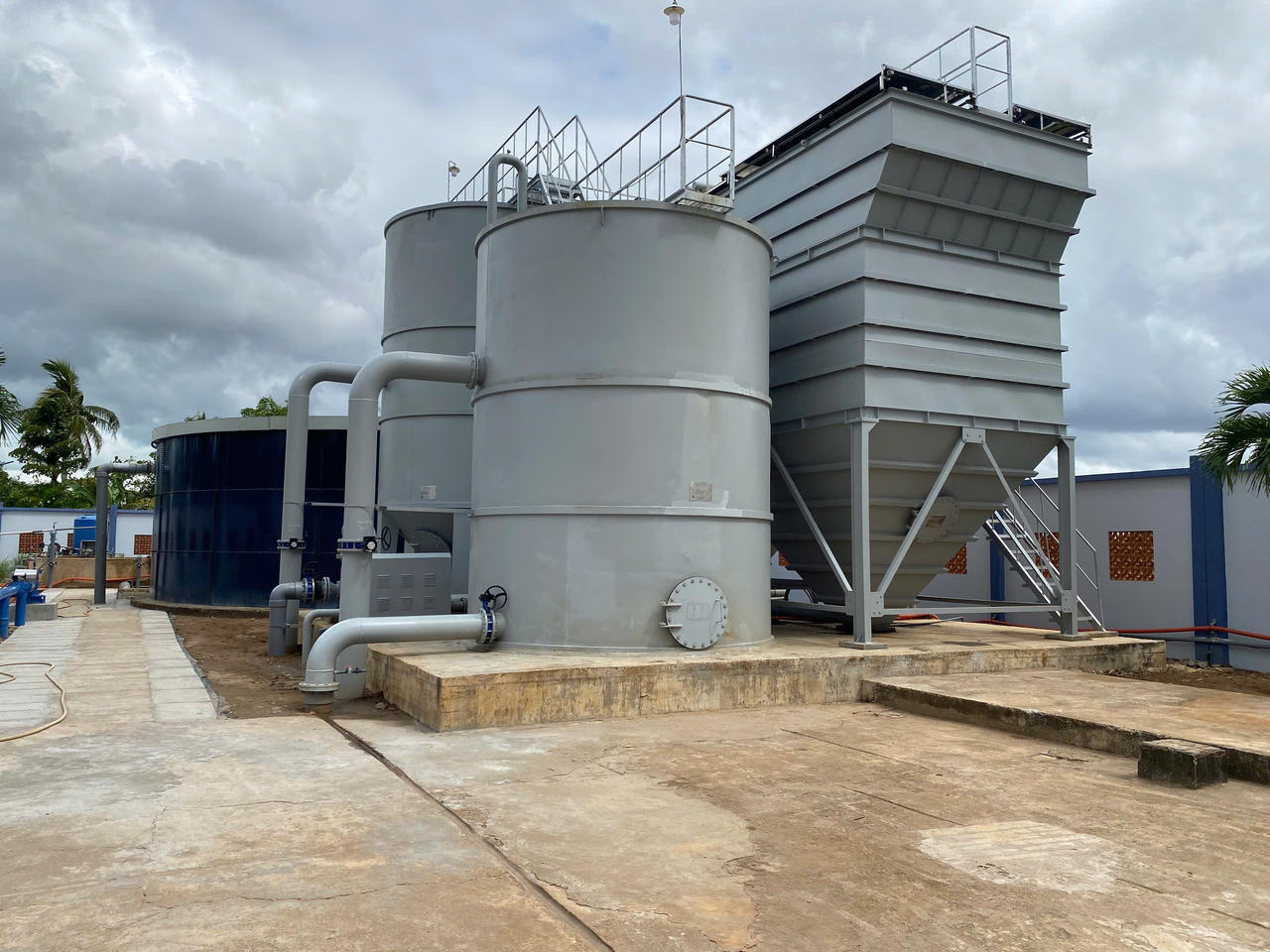 Việc tăng công suất khai thác, vận hành giếng dự phòng và điều tiết liên trạm mang tính “giải pháp tình huống”