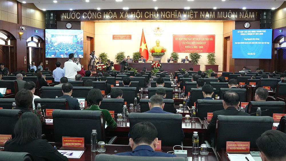 Quang cảnh kỳ họp.