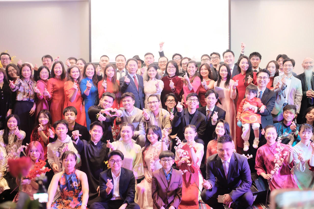 Chương trình với thông điệp dù ở đâu, người Việt vẫn luôn tìm cách trở về với cội nguồn (ảnh BTC).