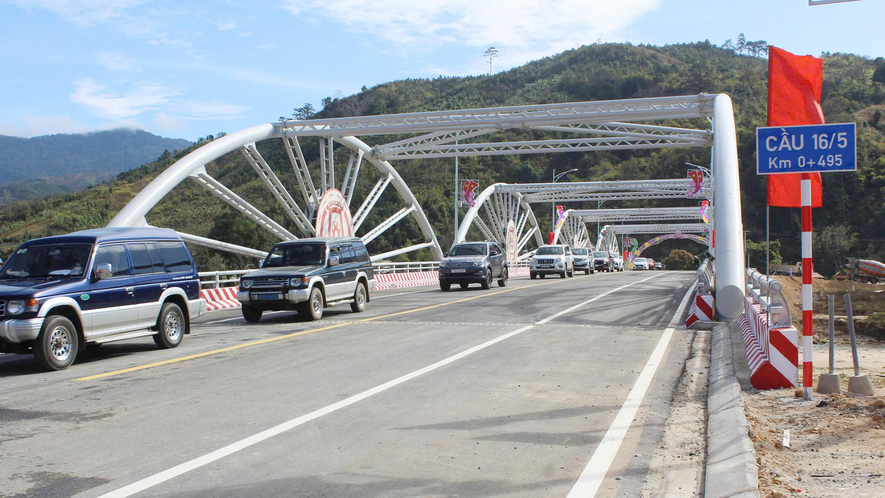 Xã Đăk Pék (Quảng Ngãi): Thông xe kỹ thuật Cầu 16/5, góp phần hoàn thiện hạ tầng giao thông