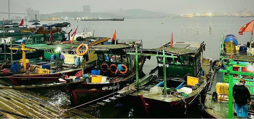 Tết nhiều sóng của ngư dân bám biển