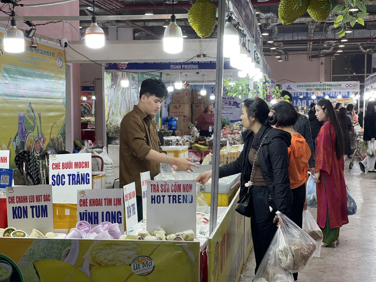 Doanh thu hơn 10,4 tỷ đồng tại Hội chợ OCOP Quảng Ninh - Xuân 2026