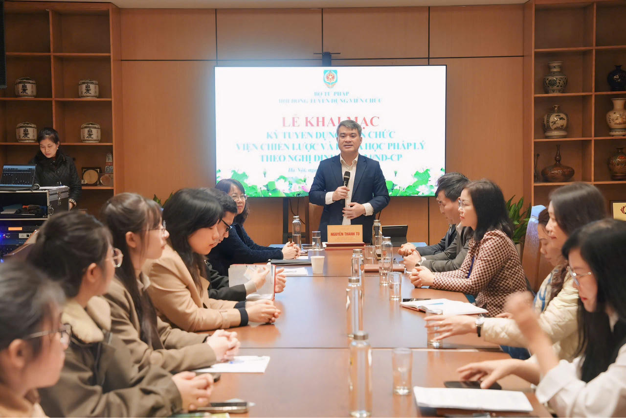 Khai mạc kỳ tuyển dụng viên chức Viện Chiến lược và Khoa học pháp lý