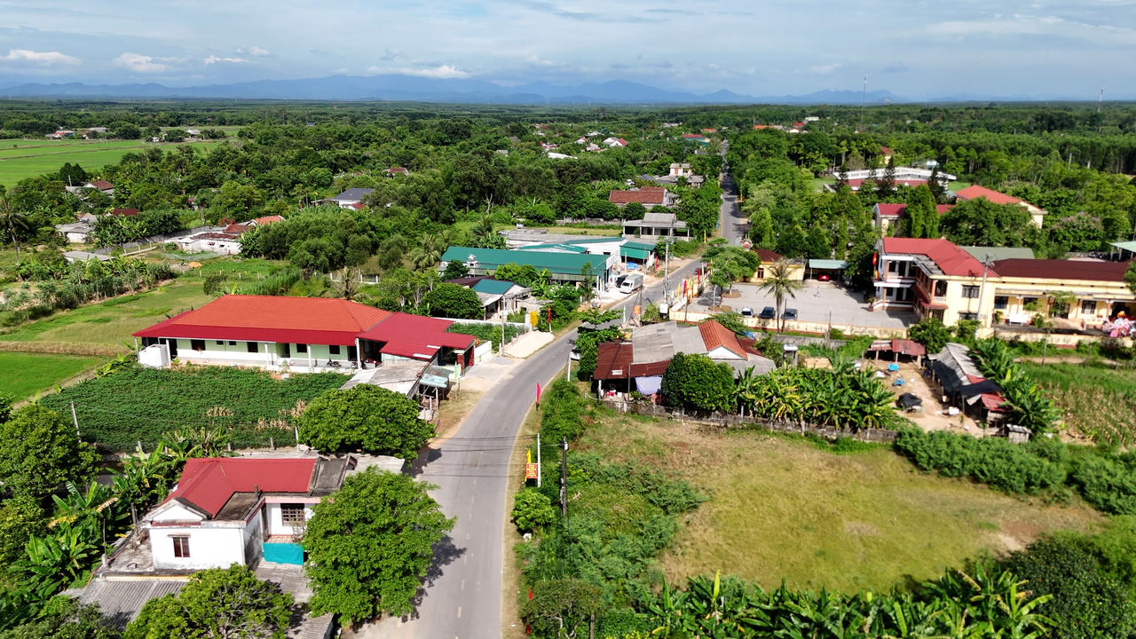 Đời sống người dân xã Vĩnh Linh từng bước được nâng lên cùng với tăng trưởng kinh tế.
