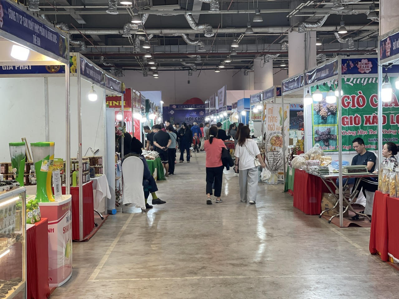 Doanh thu hơn 10,4 tỷ đồng tại Hội chợ OCOP Quảng Ninh - Xuân 2026