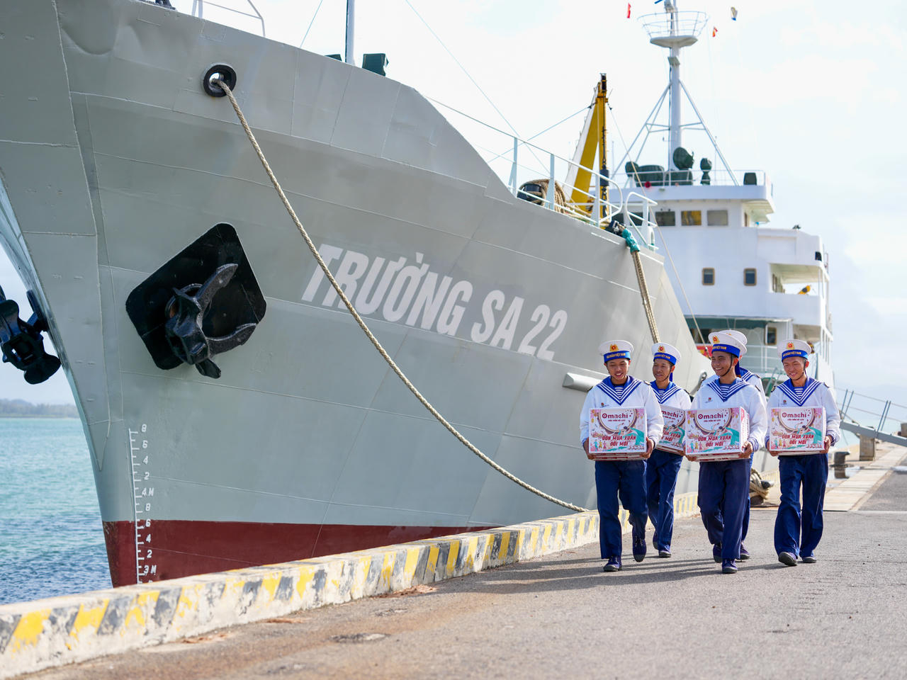 Omachi gắn kết với Bộ Tư Lệnh Vùng 4 Hải Quân trên hành trình mang mùa xuân về đảo xa.