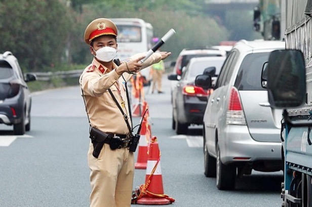 Phân luồng giao thông ở Hà Nội và TP HCM dịp Tết Nguyên đán
