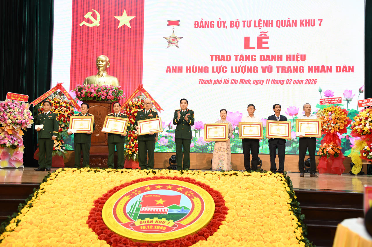 Bộ Tư lệnh Quân khu 7: Trao tặng danh hiệu Anh hùng LLVTND cho các cá nhân tiêu biểu