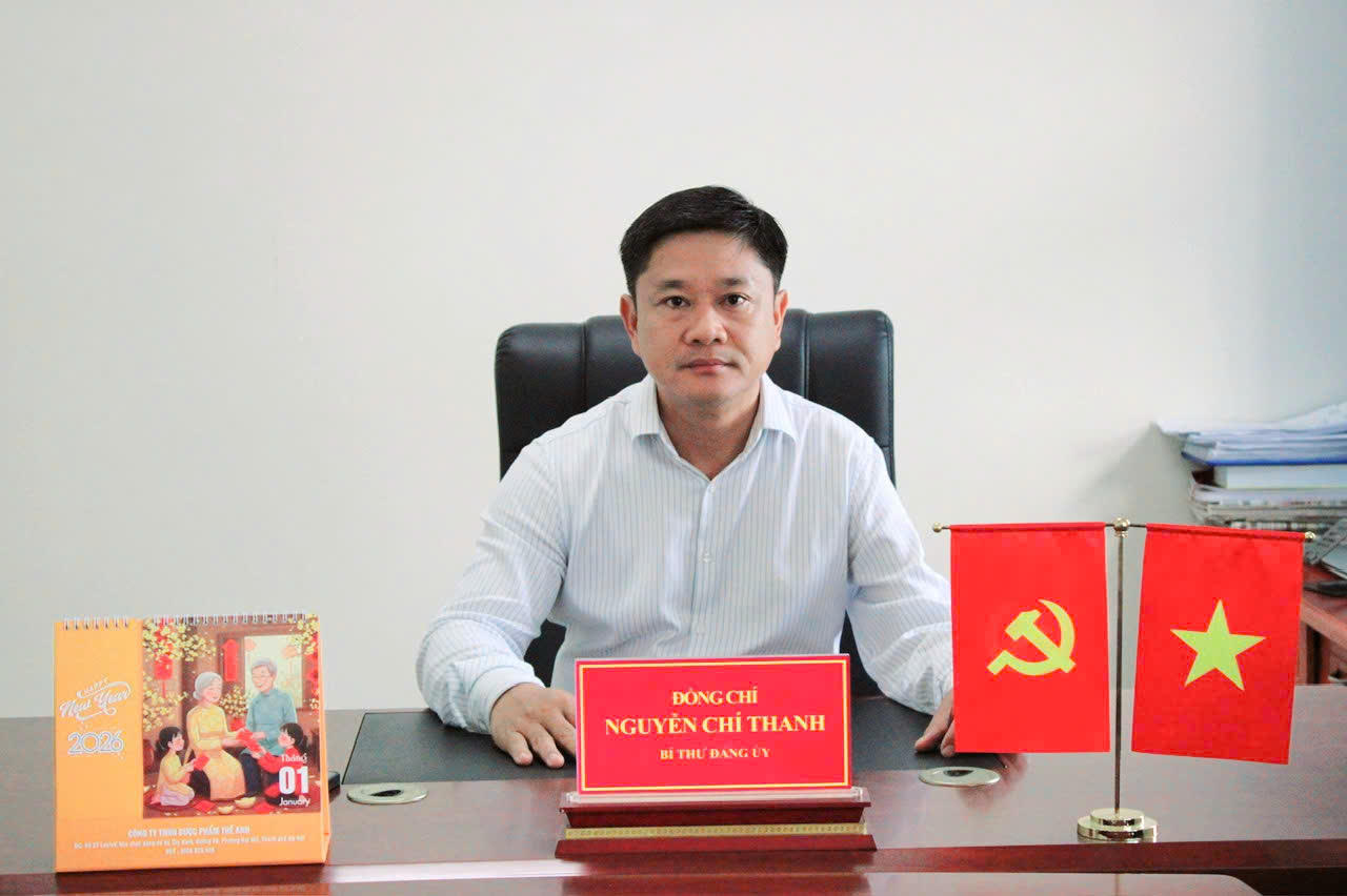 Bí thư Đảng ủy xã Vĩnh Phong.