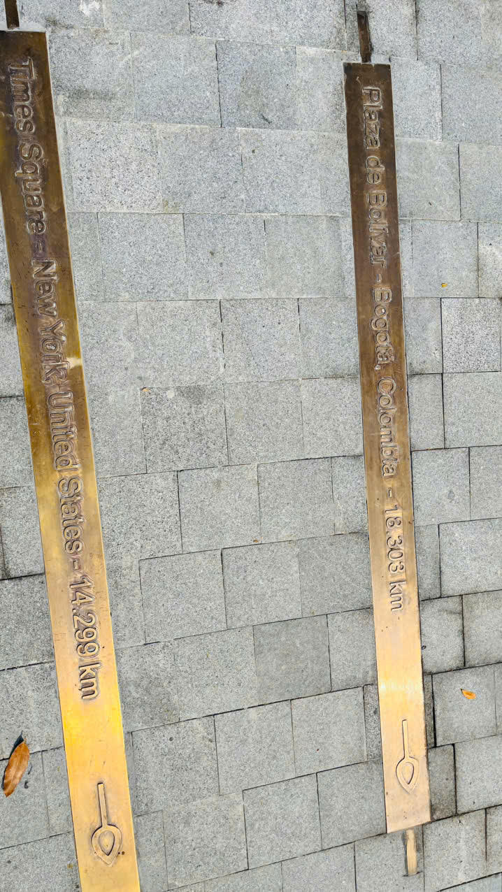 Lắng lòng tại không gian tưởng niệm nạn nhân COVID-19 giữa lòng thành phố