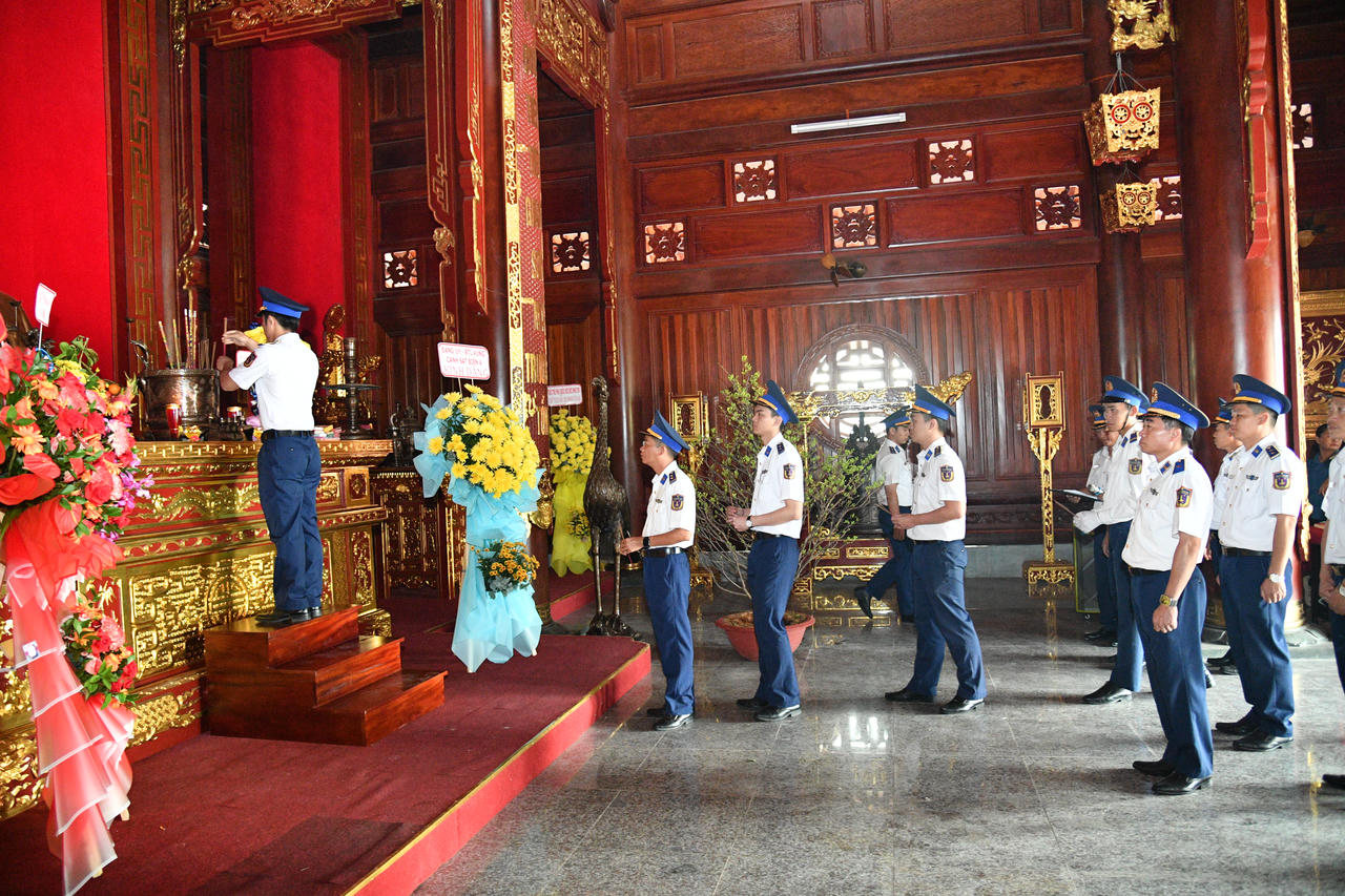 Bộ Tư lệnh Vùng Cảnh sát biển 4 tổ chức hoạt động tri ân dịp Tết Bính Ngọ 2026