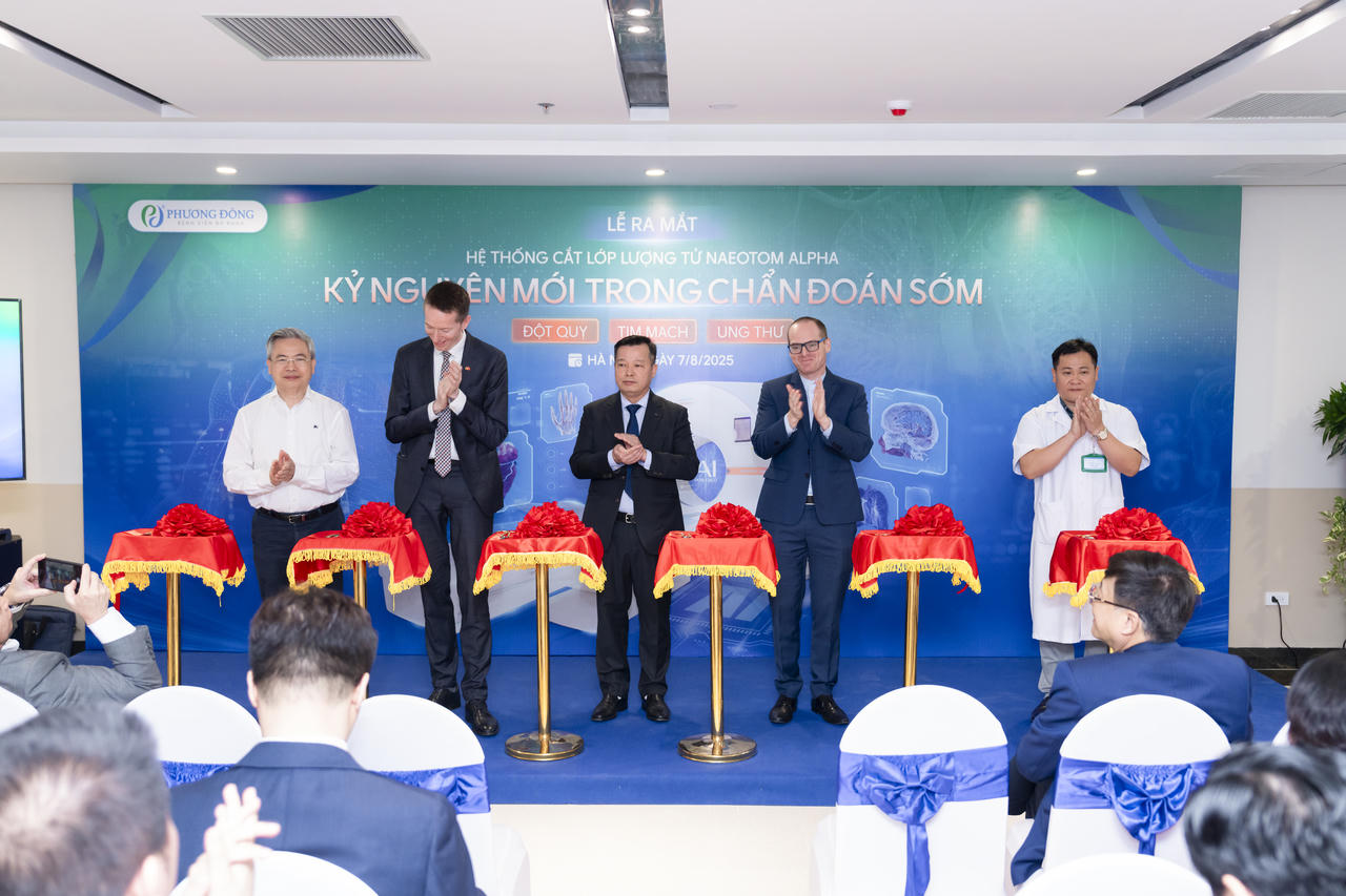 Lễ ra mắt Hệ thống cắt lớp lượng tử NAEOTOM Alpha - Mở ra kỷ nguyên mới trong chẩn đoán sớm ung thư, tim mạch và đột quỵ