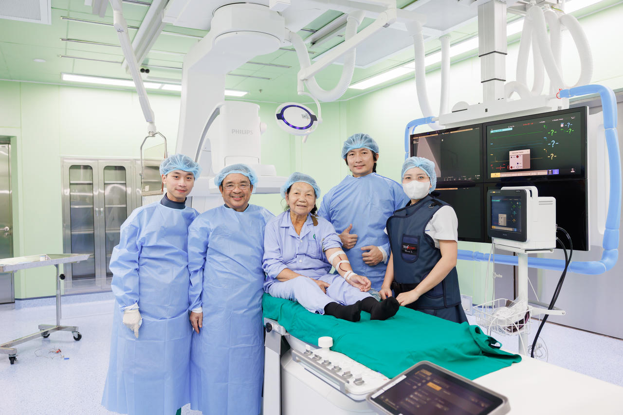 Đội ngũ y bác sĩ Phương Đông làm chủ công nghệ hiện đại, xử lý hiệu quả nhiều ca bệnh phức tạp, khẳng định vững vàng năng lực chuyên môn