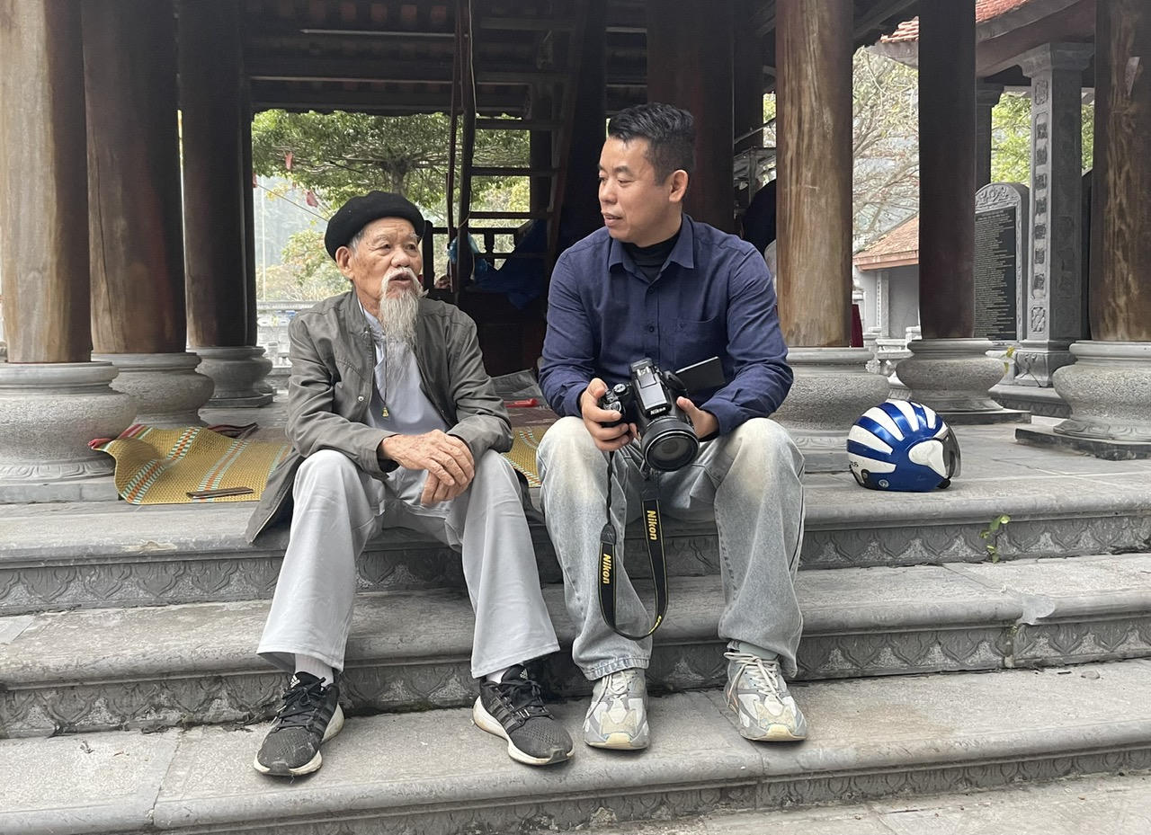 Xuân Bính Ngọ về miền Cố đô chiêm bái đền Thái Vi có đôi ngựa đá cổ