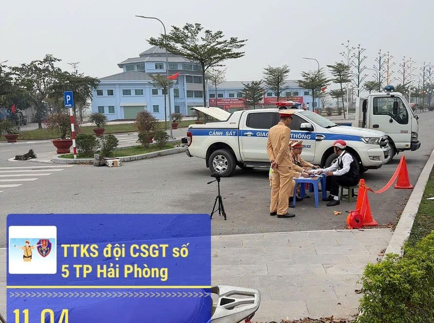 Trong ngày mùng 1 Tết, lực lượng CSGT Công&nbsp; an TP đã phát hiện 26 trường hợp vi phạm nồng độ cồn.