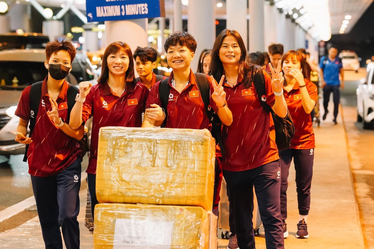 Futsal nữ Việt Nam đón giao thừa tại Nhật Bản