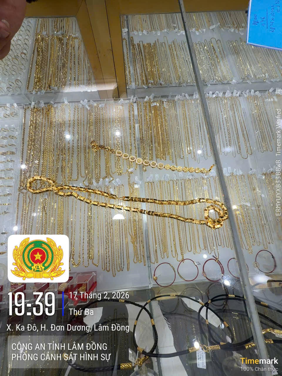 Tang vật công an thu giữ. Ảnh: Công an Lâm Đồng.