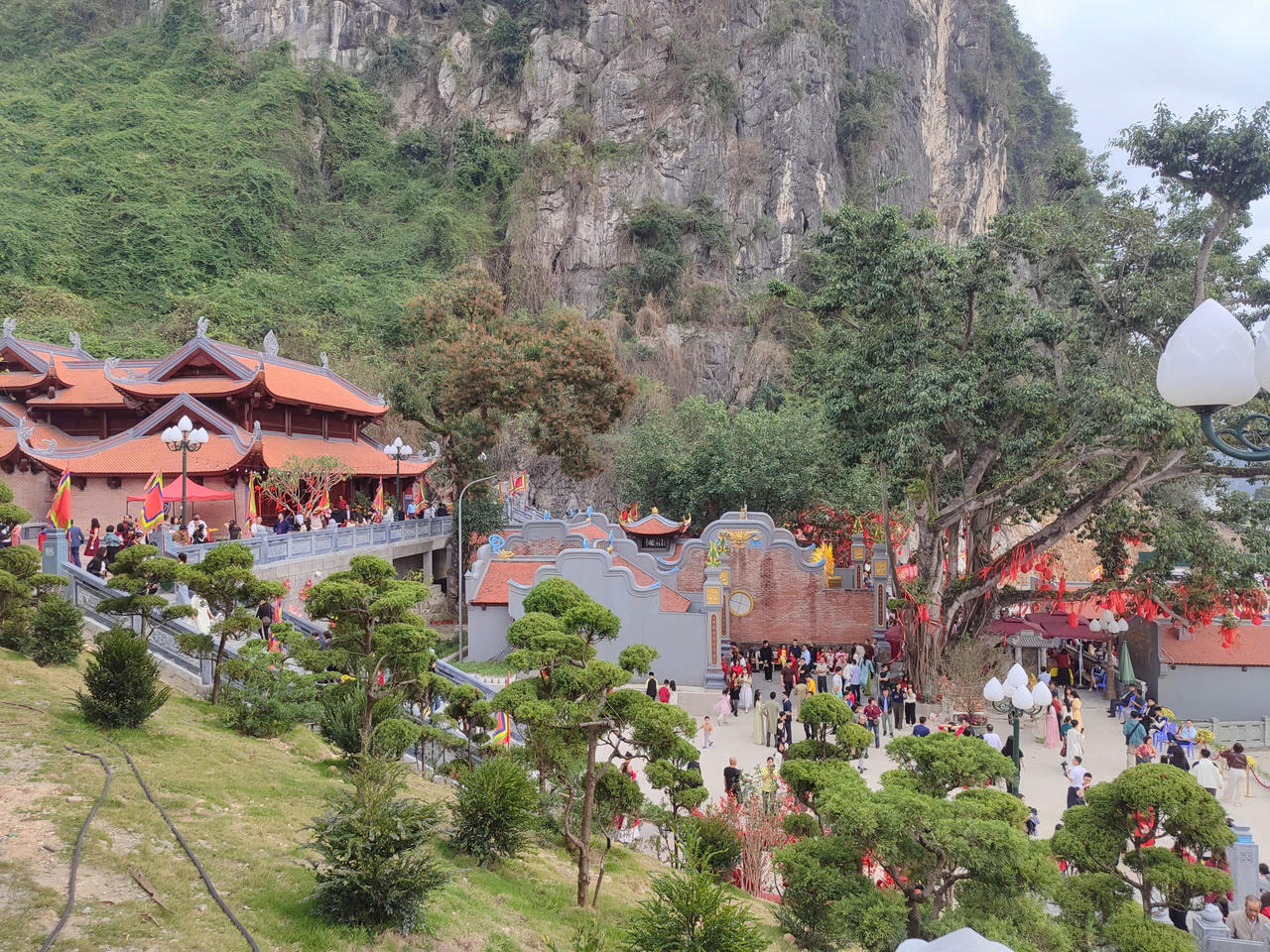 Ngành du lịch Quảng Ninh đón tín hiệu tích cực từ những ngày đầu năm Bính Ngọ 2026.