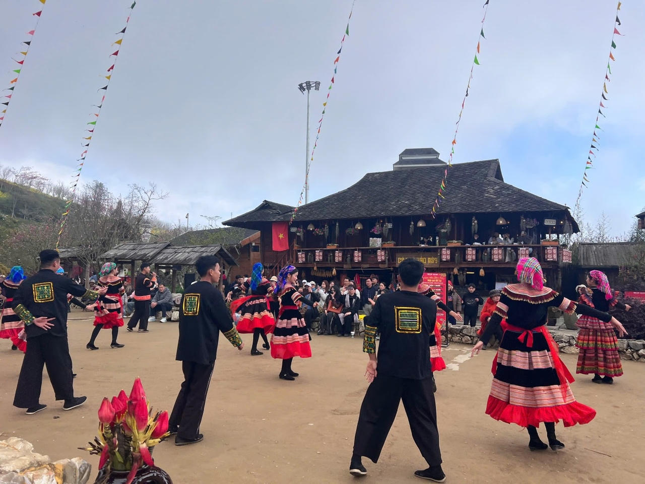 Sa Pa đón hơn 173 nghìn lượt khách dịp Tết Nguyên đán Bính Ngọ