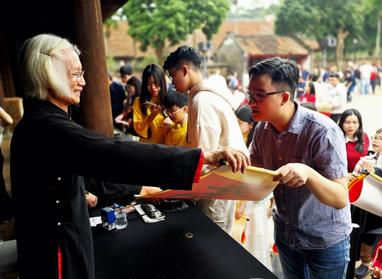 Tăng đột biến lượng khách quốc tế, du lịch Hà Nội khởi sắc dịp Tết