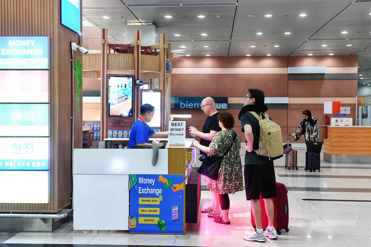 Du khách quốc tế tại Cảng HKQT Phú Quốc