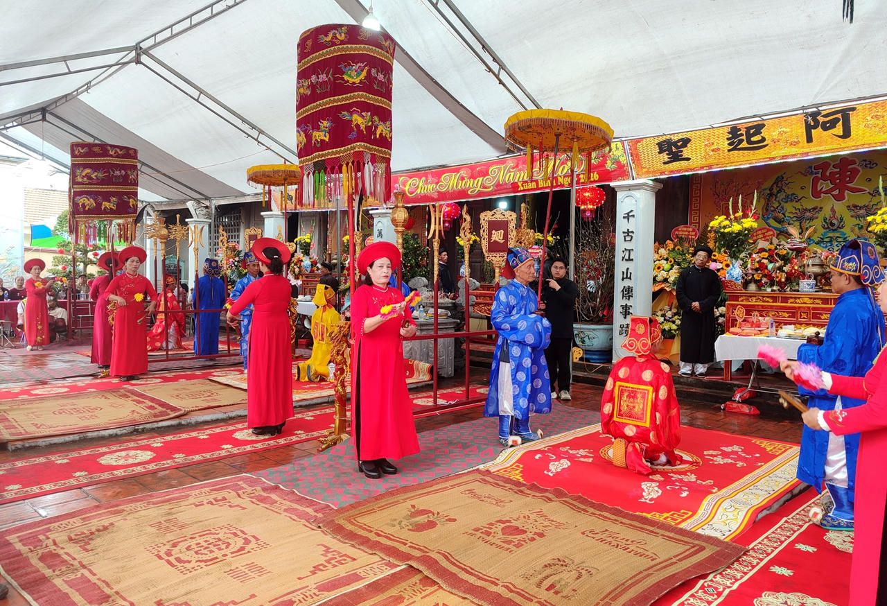 Đình Lưu Khê - Điểm tựa tinh thần hơn 200 năm tại đảo Hà Nam