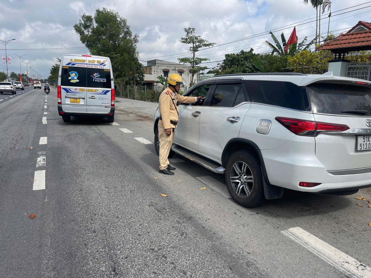 Công an TP Huế xử lý 717 trường hợp vi phạm giao thông dịp Tết Nguyên đán