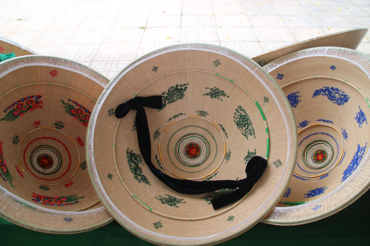 UBND xã Xuân An đã công bố sản phẩm du lịch làng nghề nón ngựa Phú Gia là sản phẩm du lịch mới gắn với giá trị di sản văn hóa truyền thống của địa phương. (Ảnh: Đình Phùng)